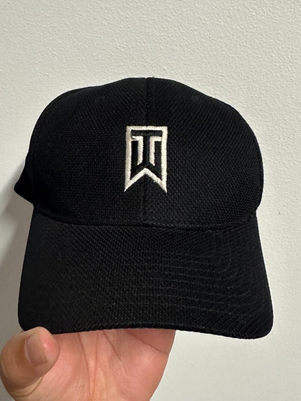 Nike Tiger Woods Collection Hat Cap M/L VRS RZN Flex Fit Golf Cap Black Mesh